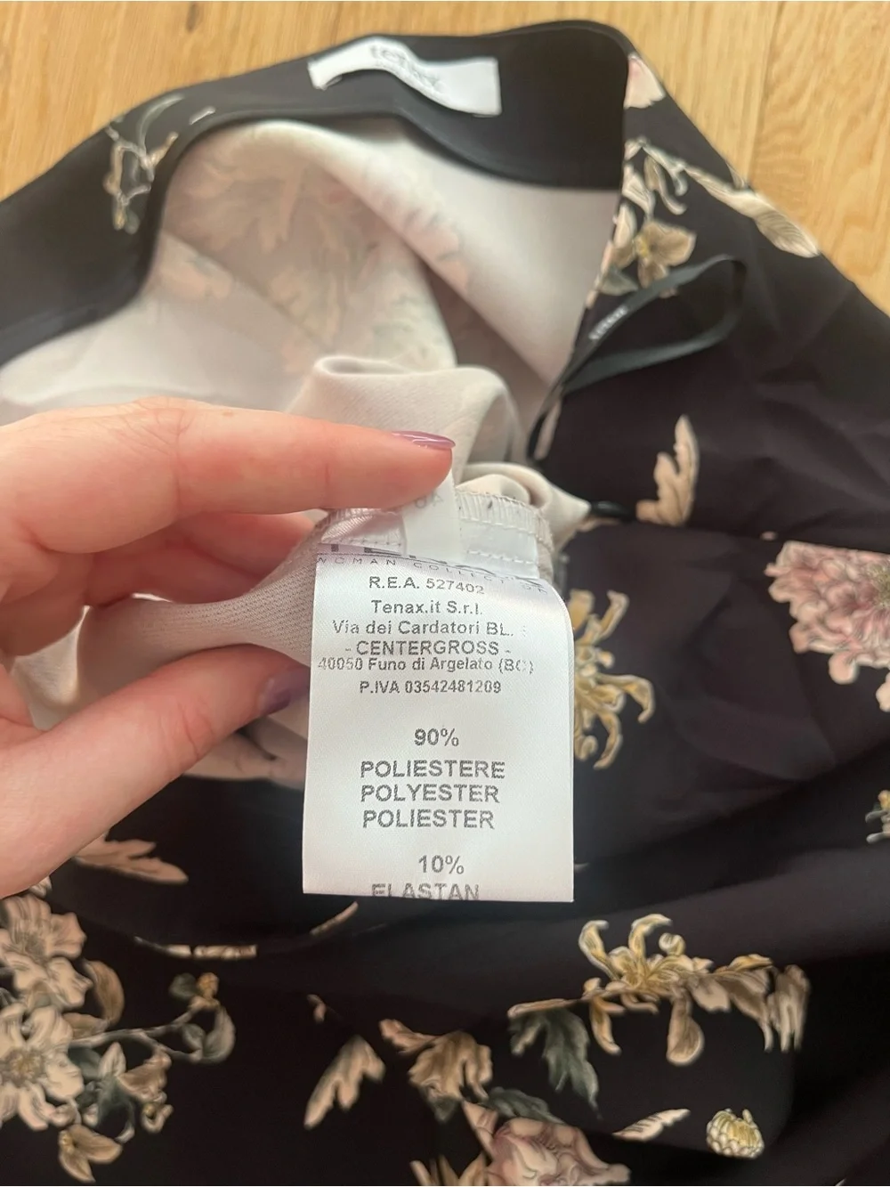 Tenax Made In Italy Black Floral Scalloped Hem Midi Skirt
